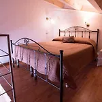 Aura Ortigia Apartments